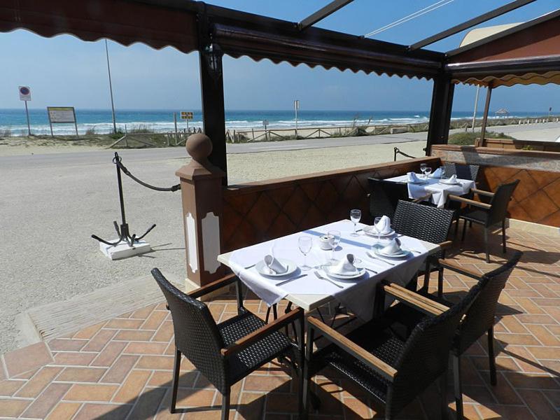 Hostal El Alferez Vejer de la Frontera Exterior photo